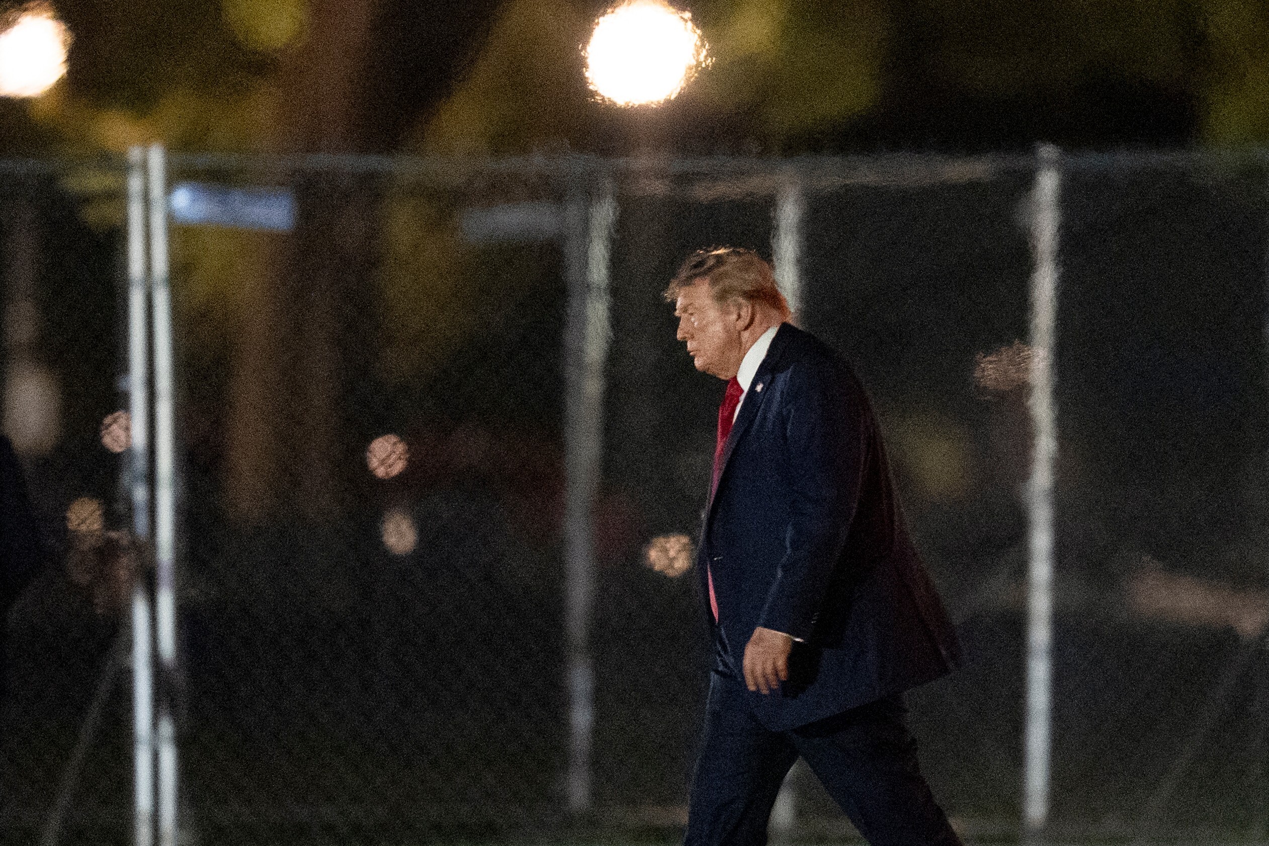 U.S. imposes 50% tariffs on $20 billion worth of Canadian products